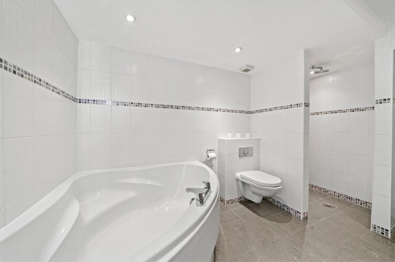 Vikings Duplex Apartment City Centre With Free Parking 요크 외부 사진